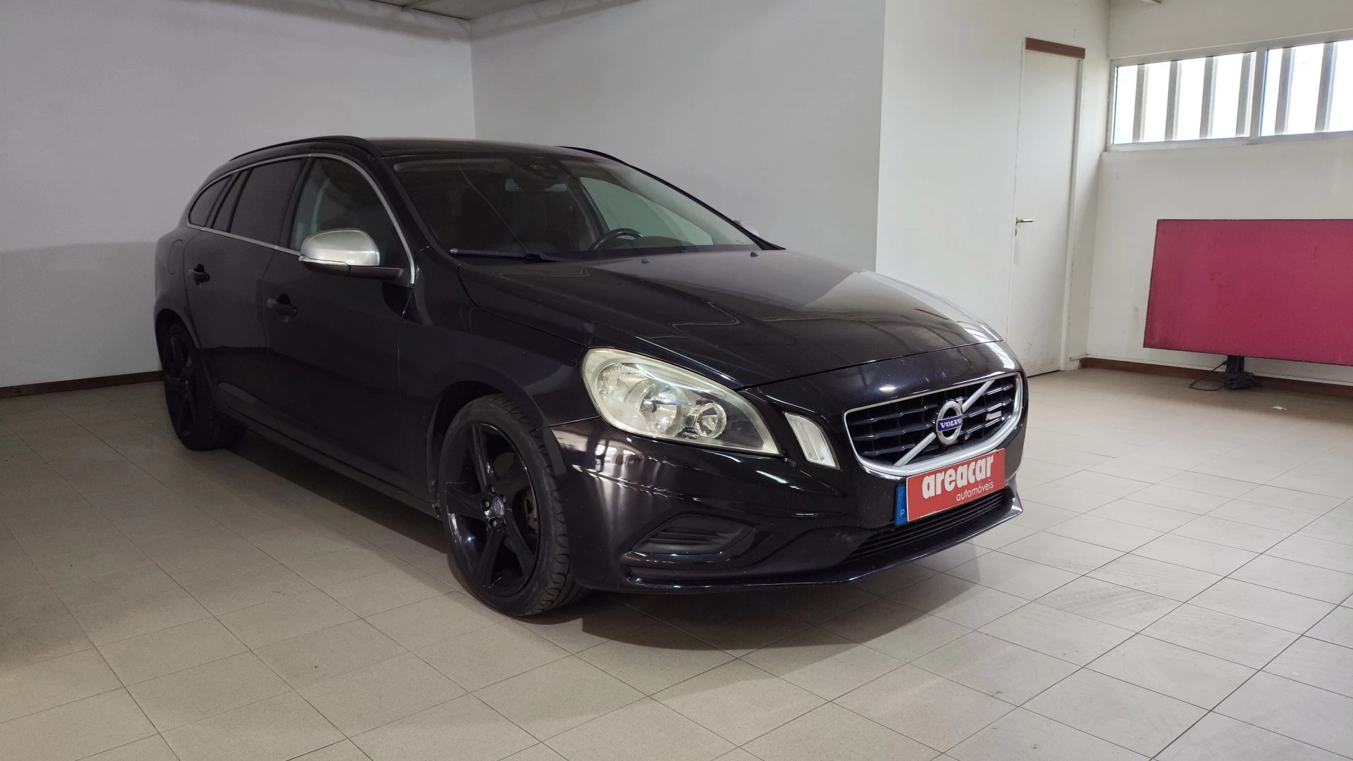 Volvo V60 2.0 D3 R-Design