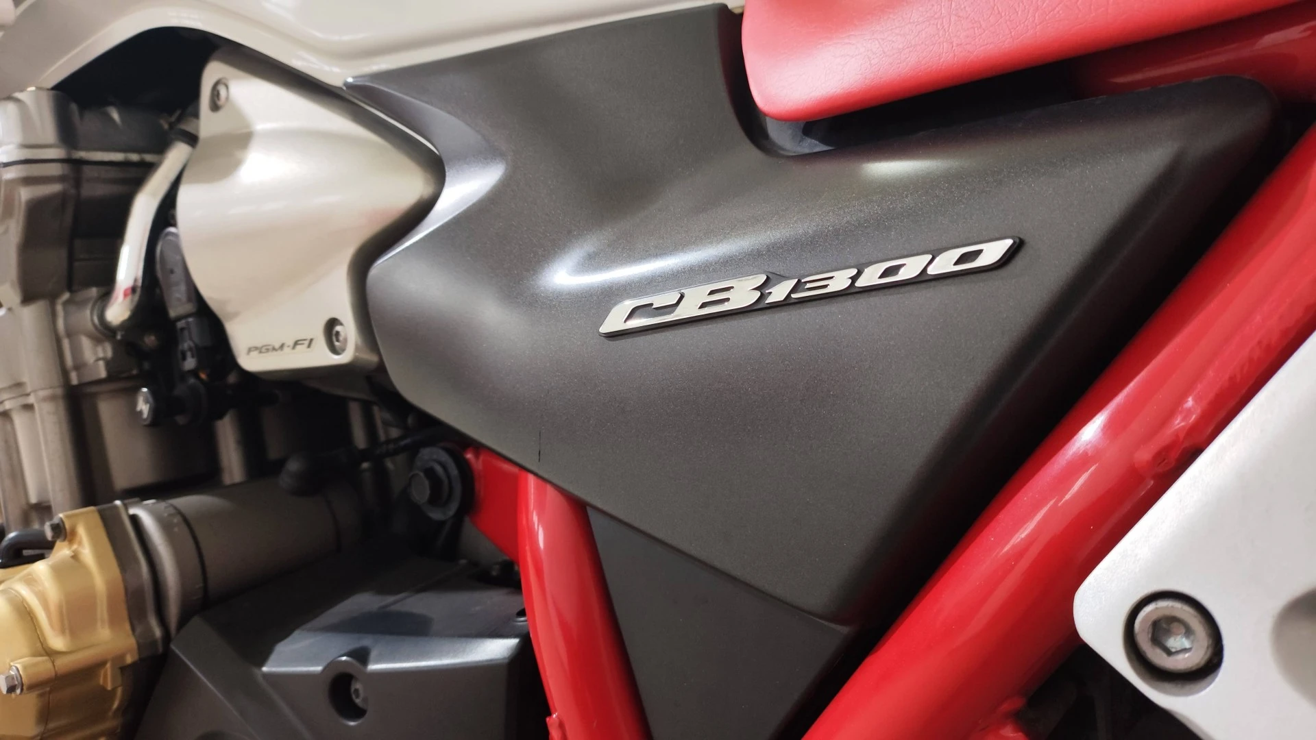 Honda CB  CB1300SA BoruDoru (Super Four Bol D`Or Special)