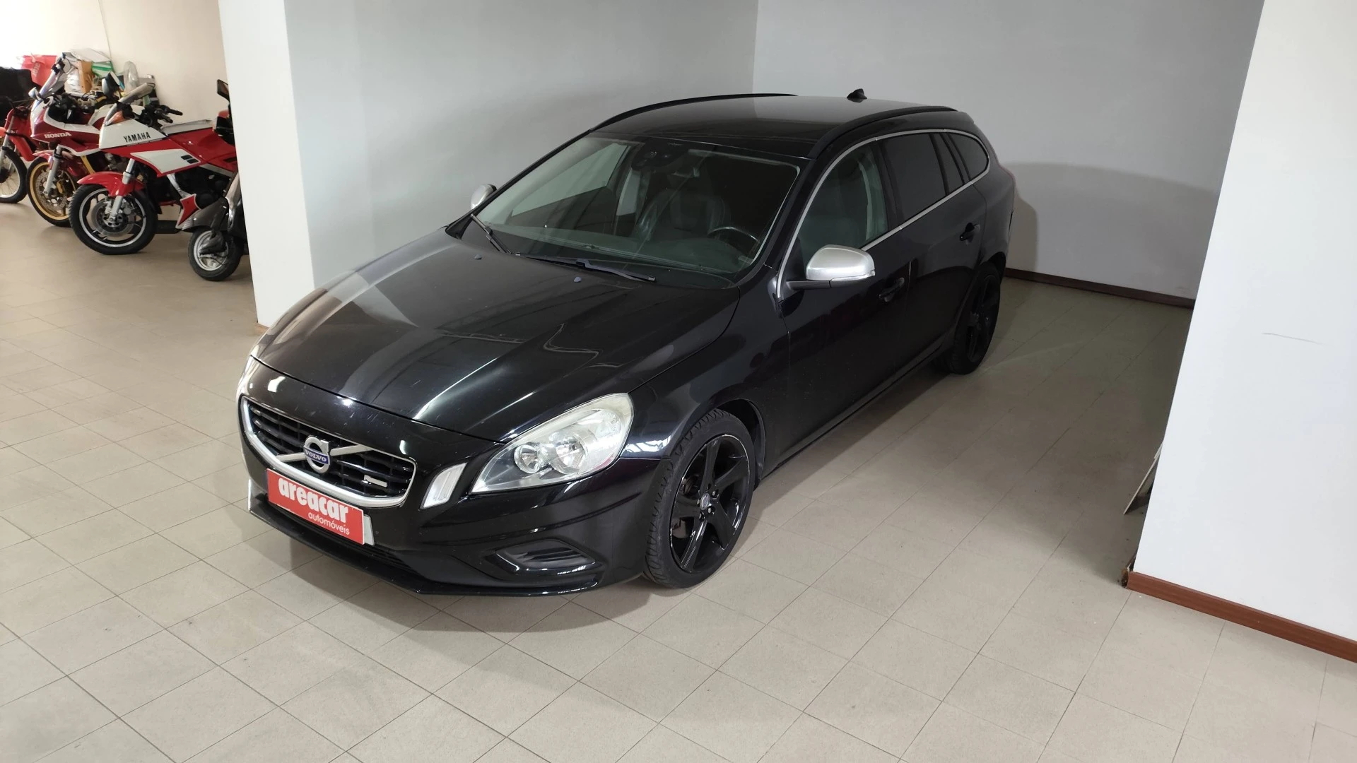 Volvo V60 2.0 D3 R-Design