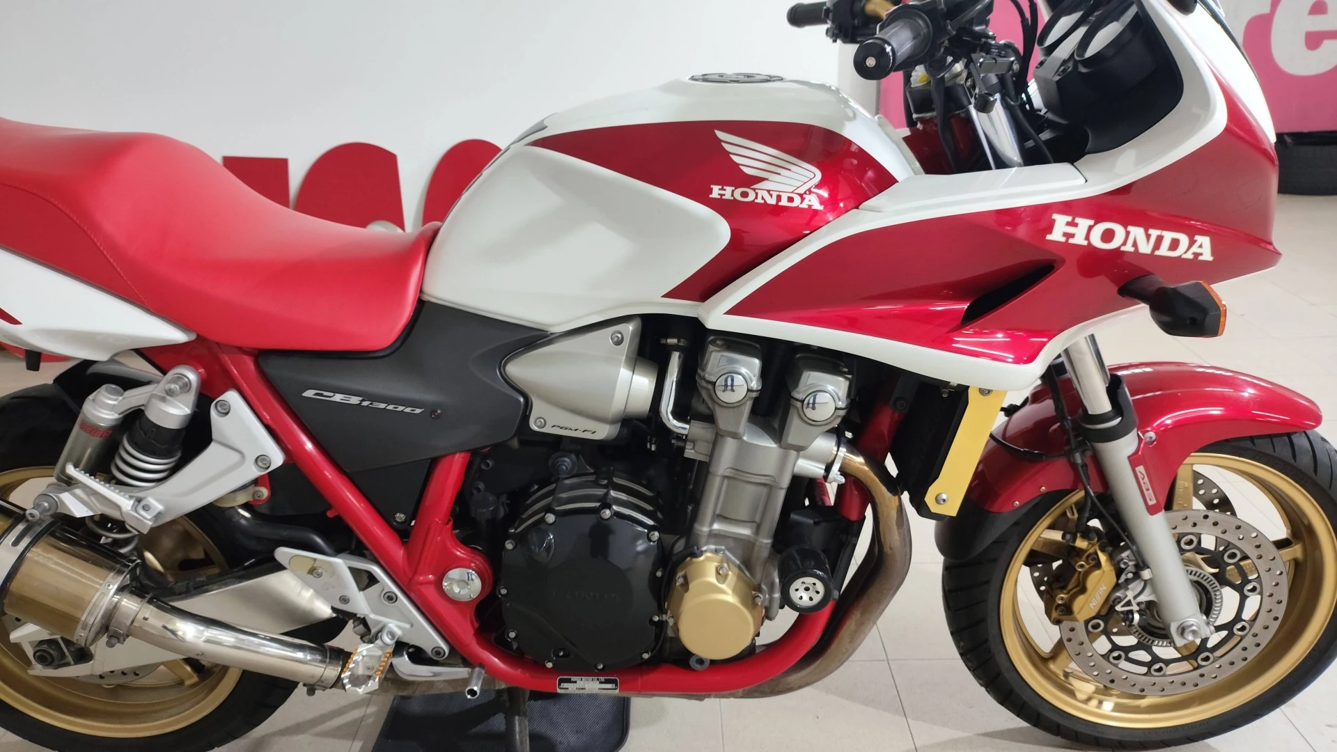 Honda CB  CB1300SA BoruDoru (Super Four Bol D`Or Special)