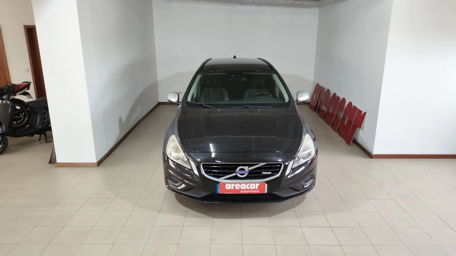 Volvo V60 2.0 D3 R-Design