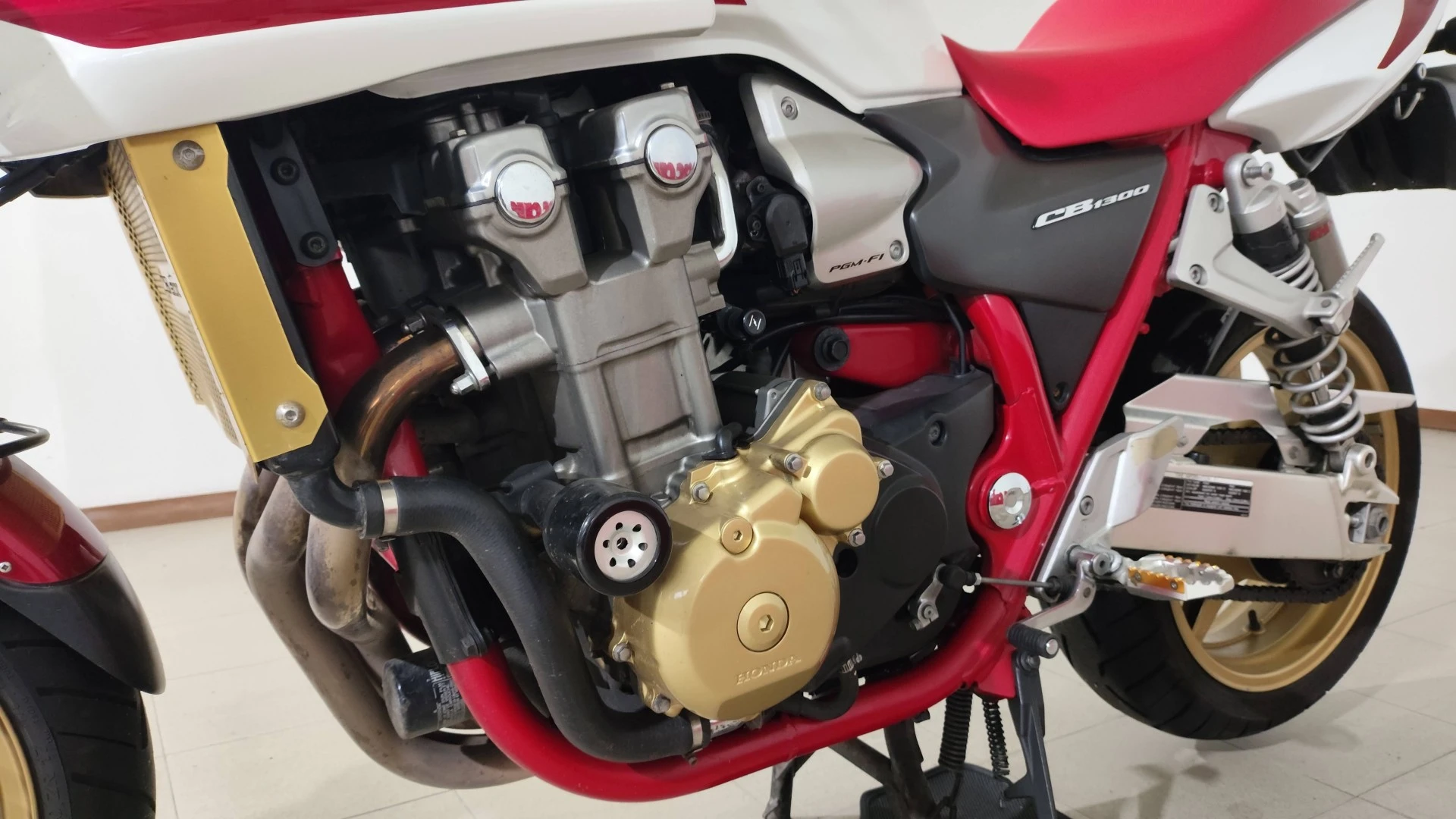 Honda CB  CB1300SA BoruDoru (Super Four Bol D`Or Special)