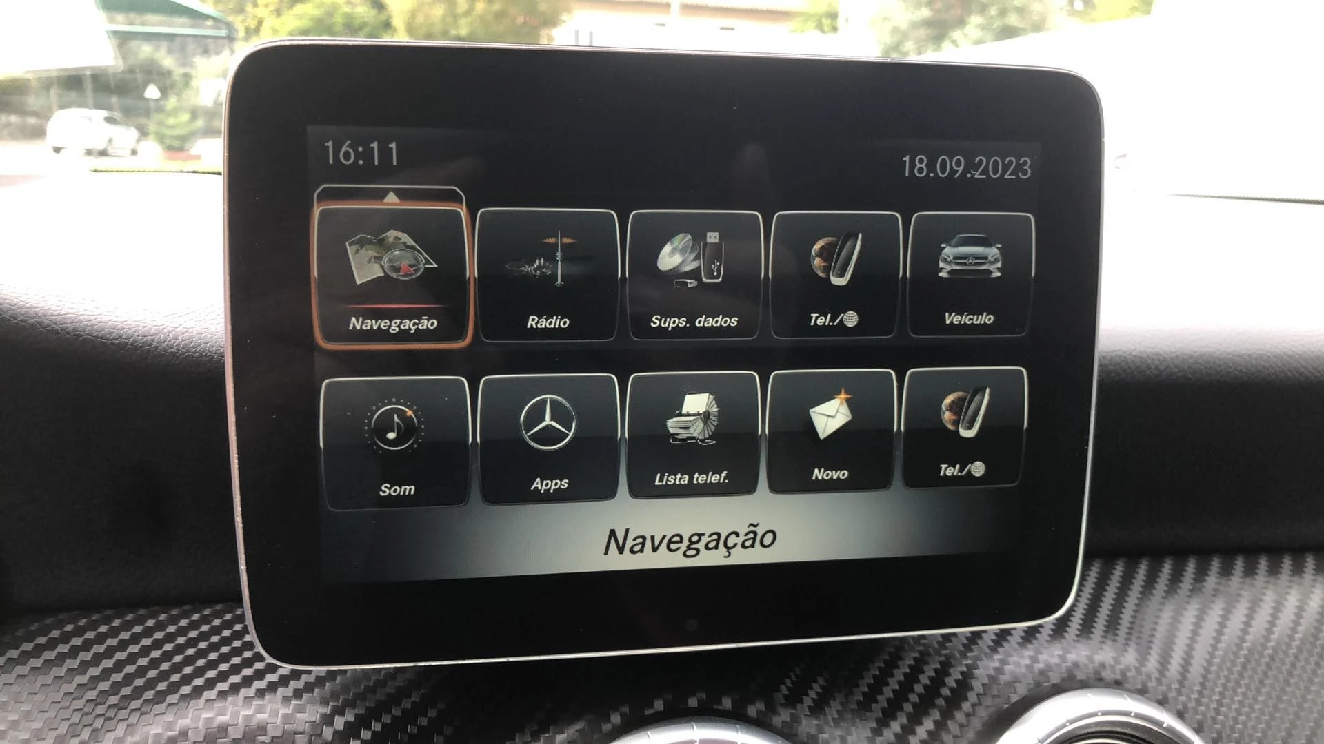 Mercedes-Benz CLA 200 AMG