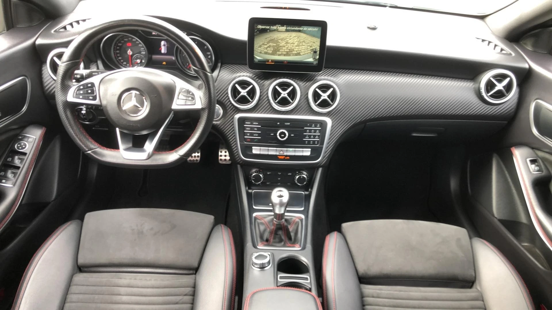 Mercedes-Benz CLA 200 AMG