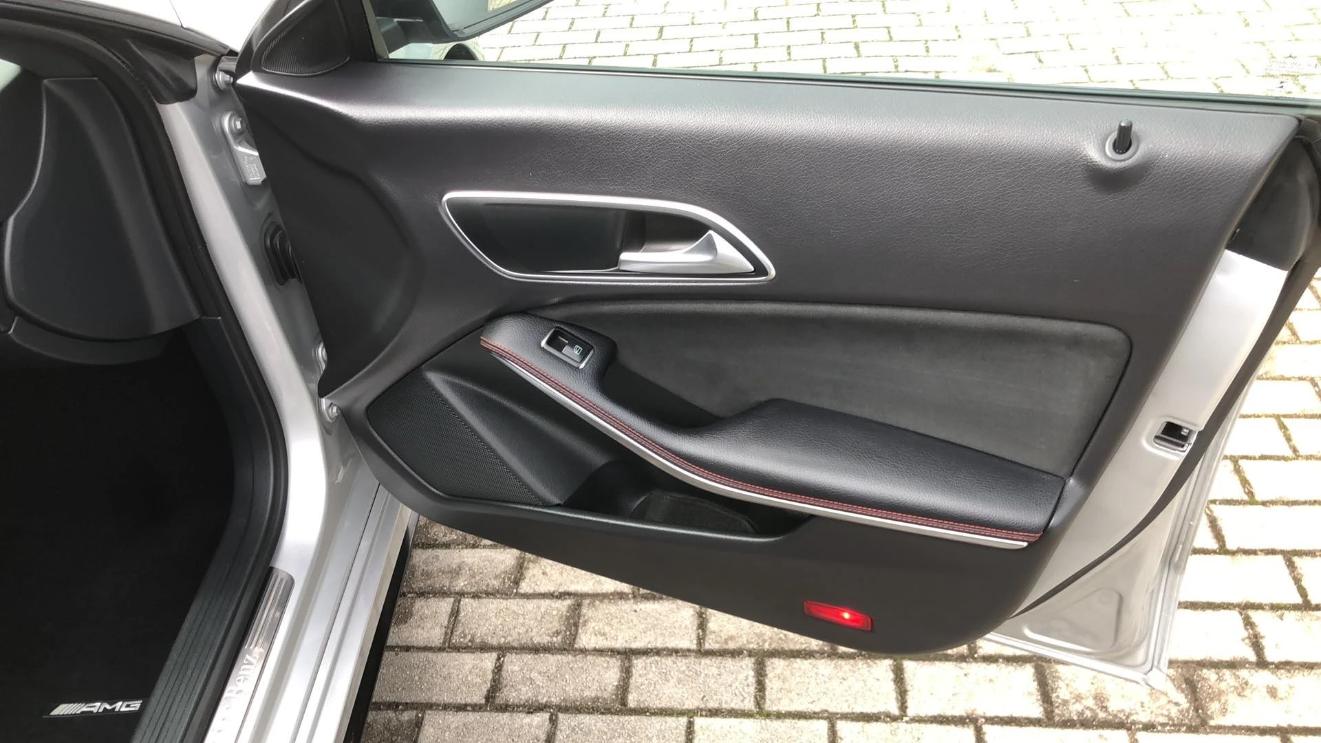 Mercedes-Benz CLA 200 AMG