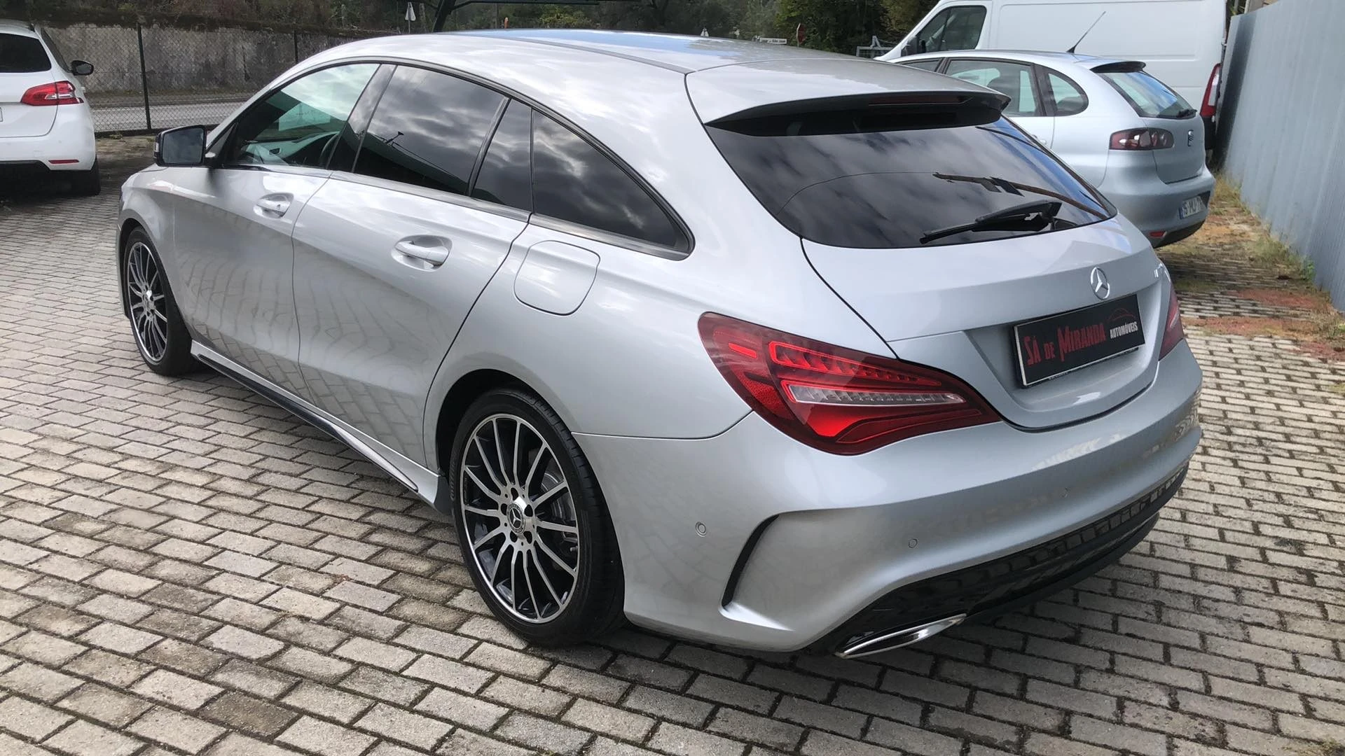 Mercedes-Benz CLA 200 AMG