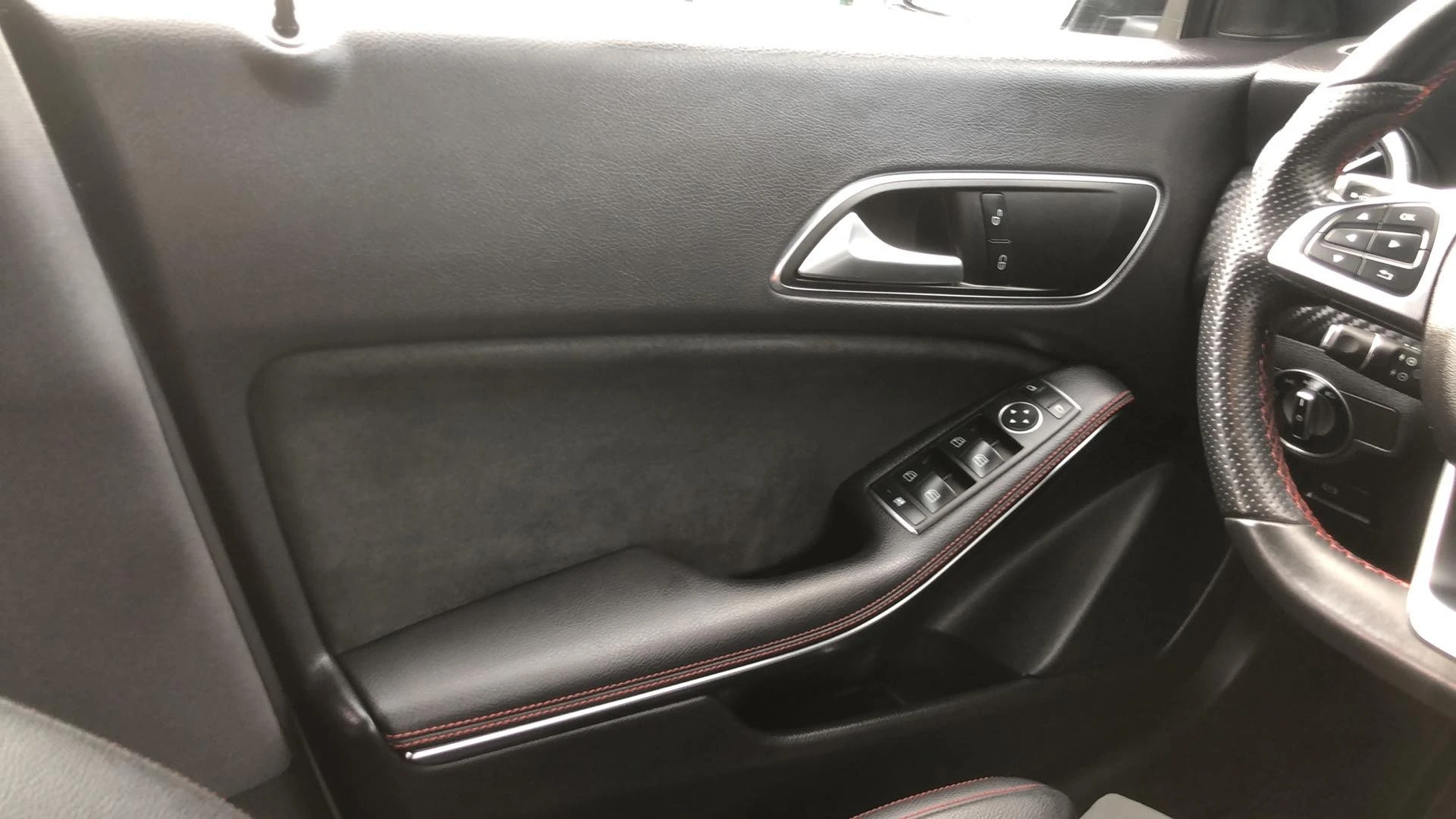 Mercedes-Benz CLA 200 AMG