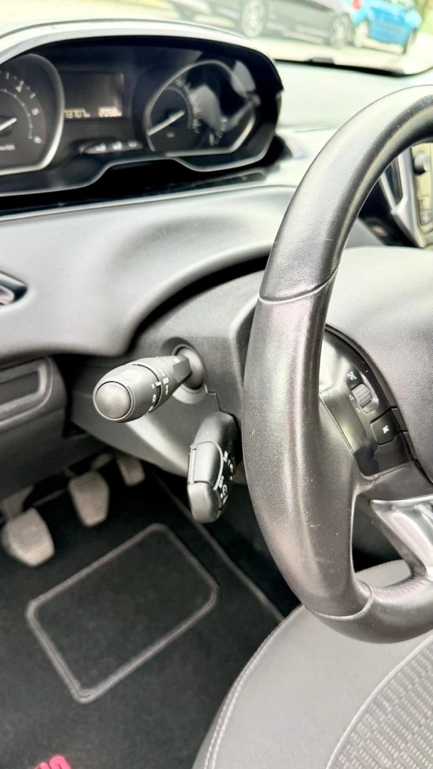 Peugeot 208 1.6 BlueHDi Access