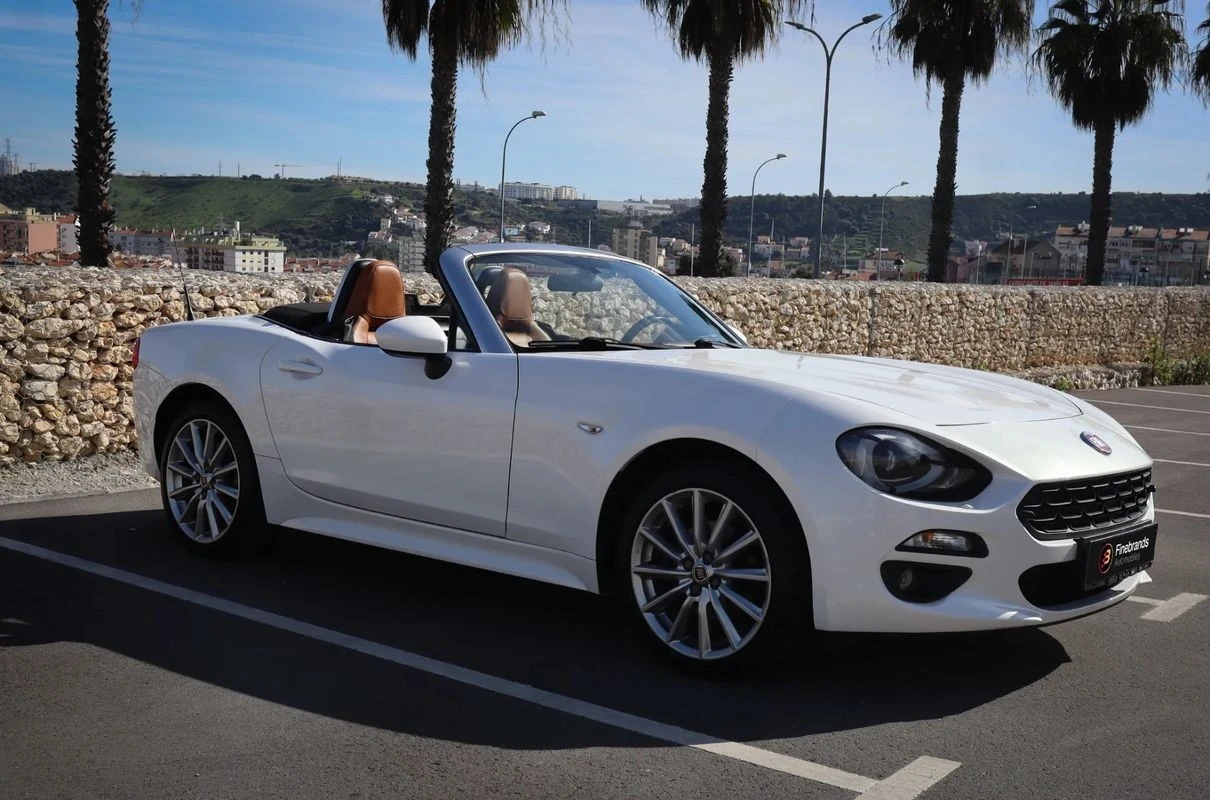 Fiat 124 Spider 
