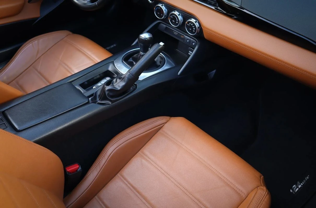 Fiat 124 Spider 