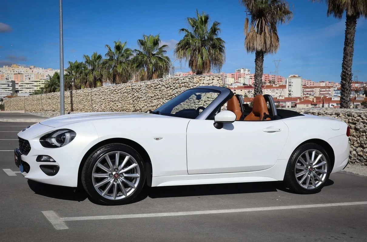 Fiat 124 Spider 