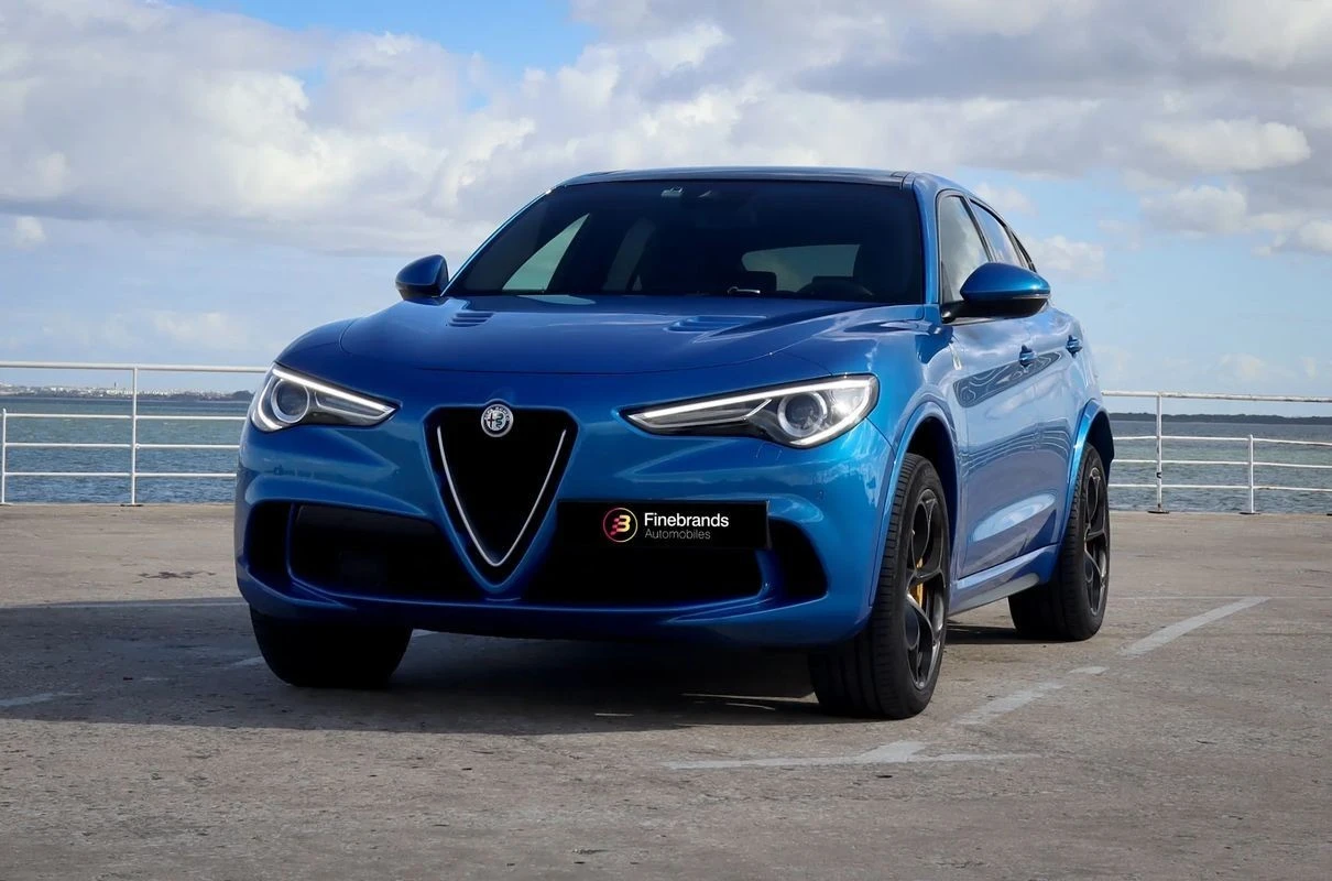 Alfa Romeo Stelvio V6 2.9 Bi-Turbo AT8-Q4 Quadrifoglio