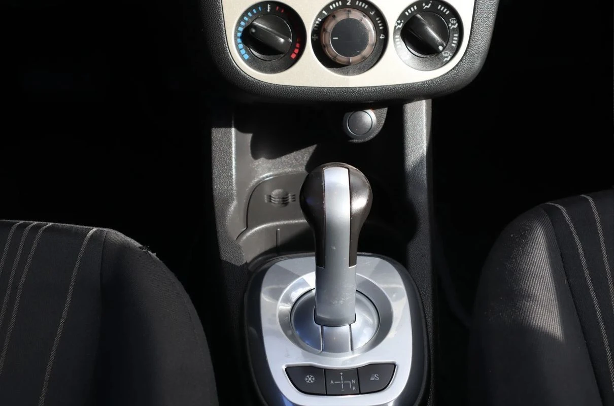 Opel Corsa 1.2 Enjoy Easytronic