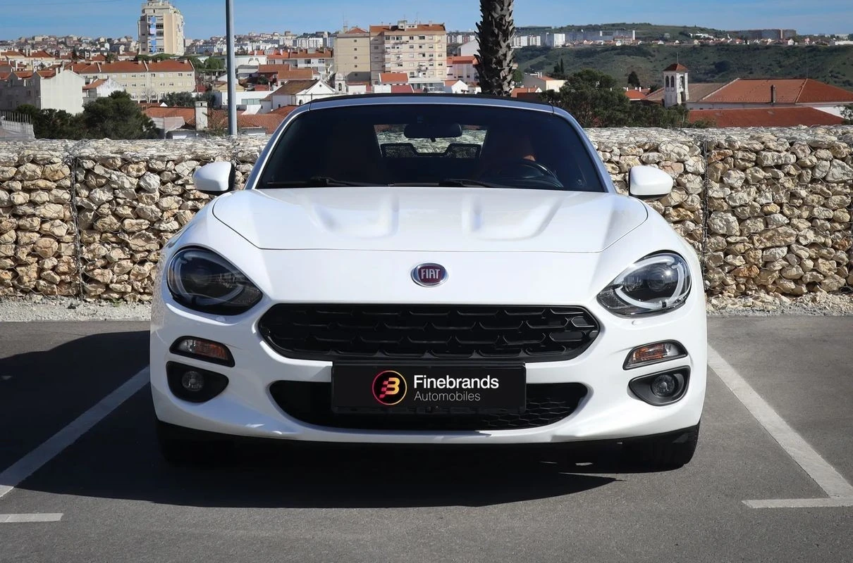 Fiat 124 Spider 