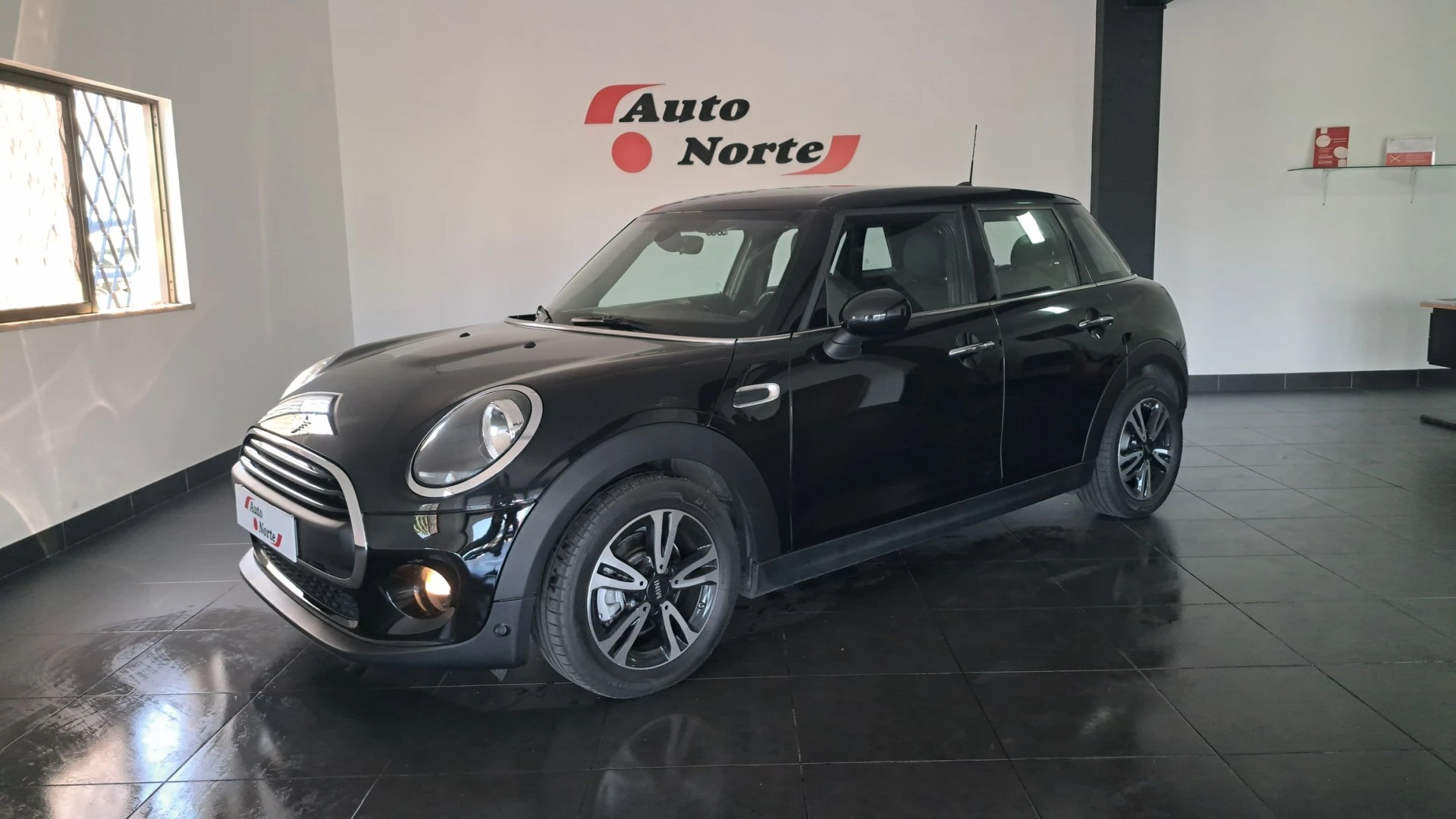 MINI 5 Portas One D