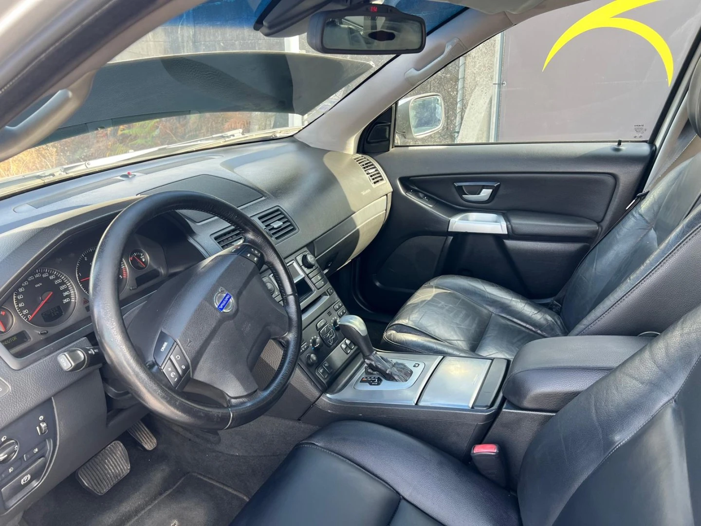 Volvo XC 90 2.4 D5 5L Nivel 2 Auto.