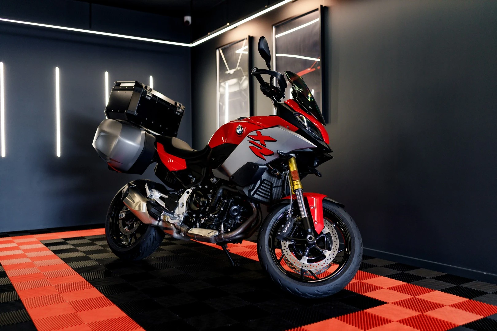 BMW F 900 XR 4R90