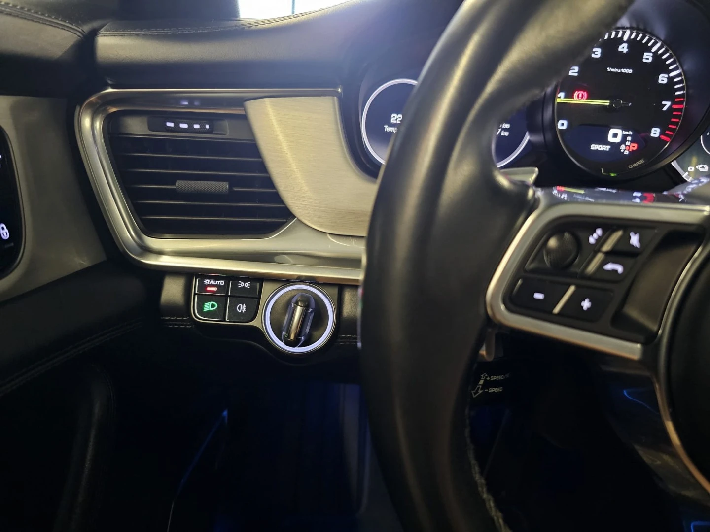 Porsche Panamera 4 E-Hybrid