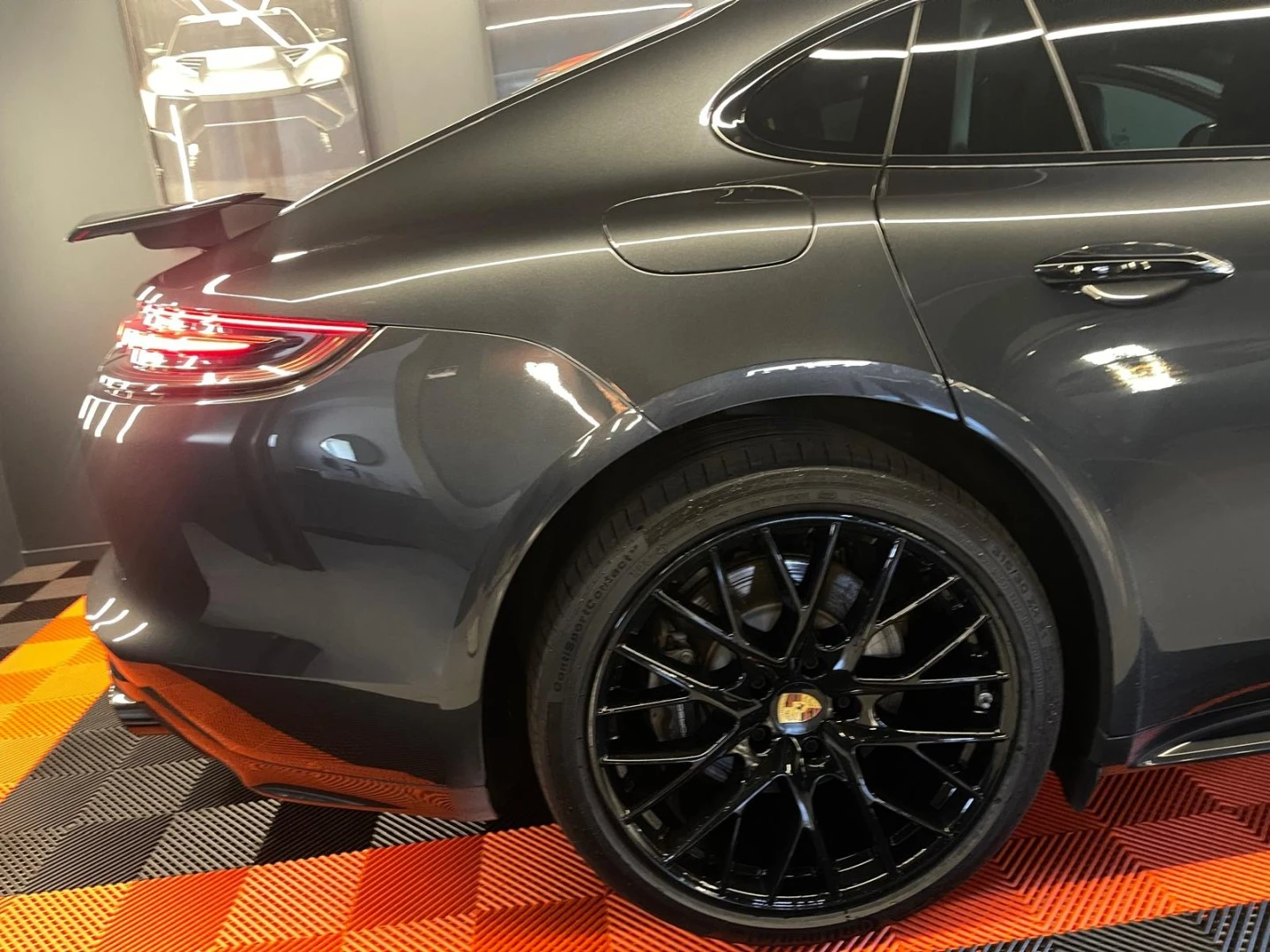 Porsche Panamera 4 E-Hybrid