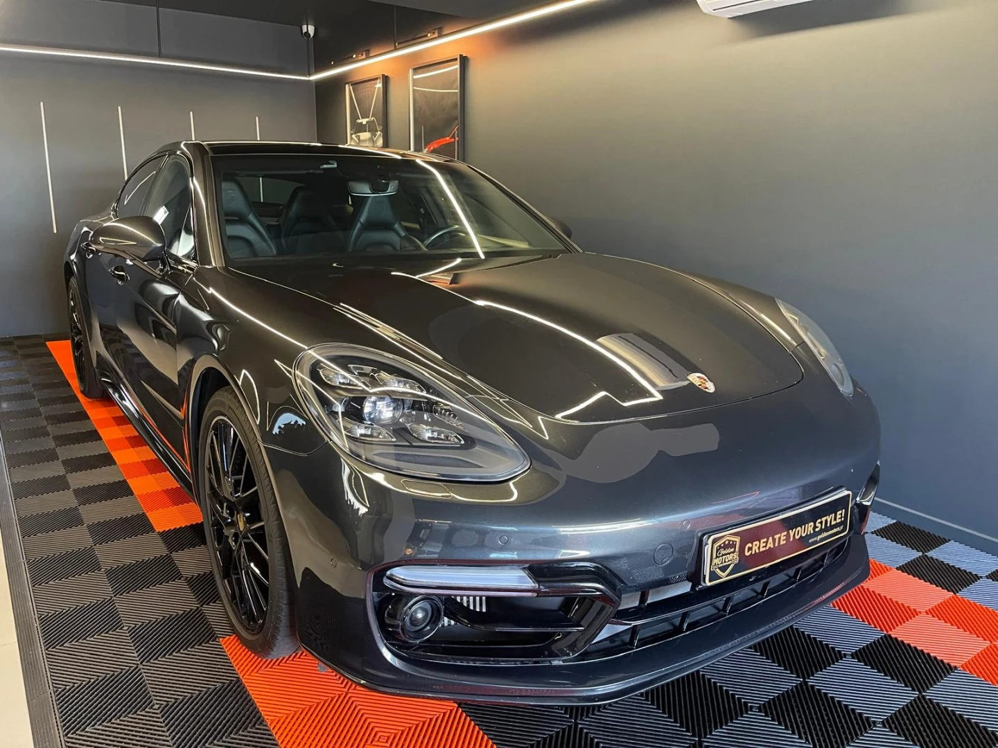 Porsche Panamera 4 E-Hybrid