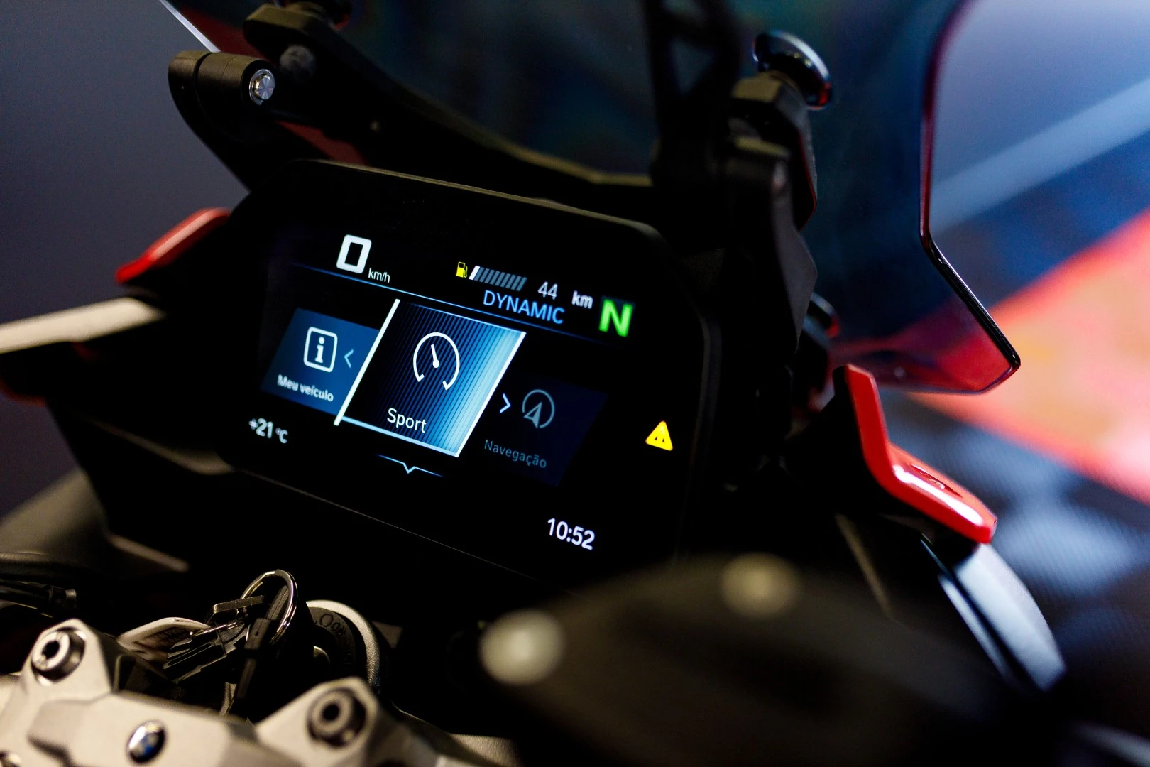 BMW F 900 XR 4R90