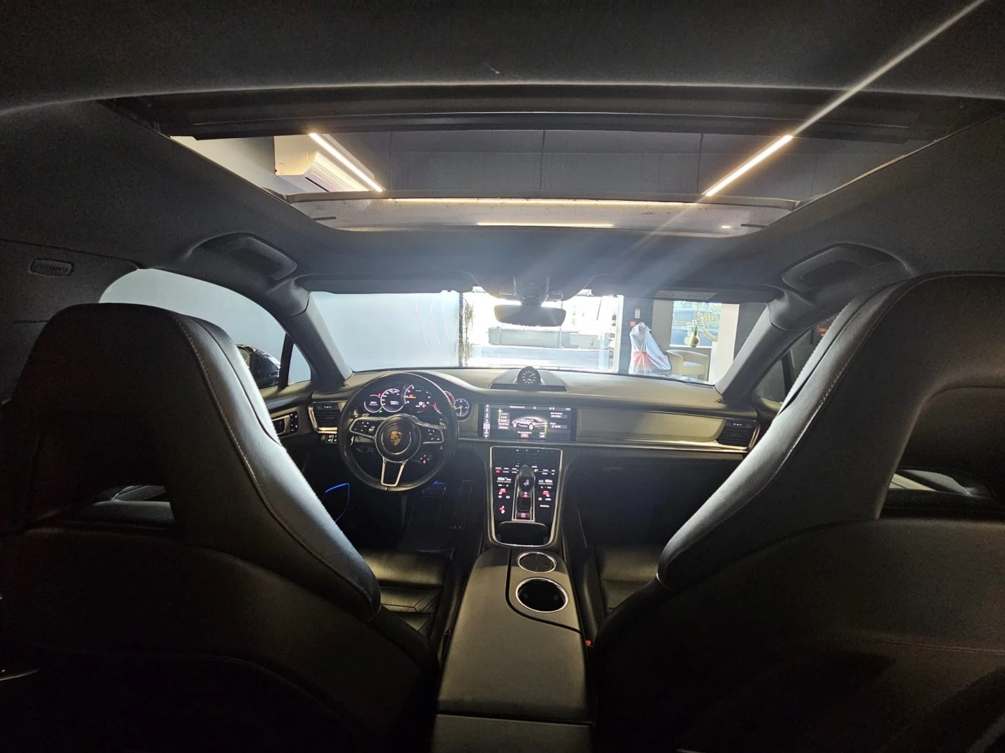 Porsche Panamera 4 E-Hybrid