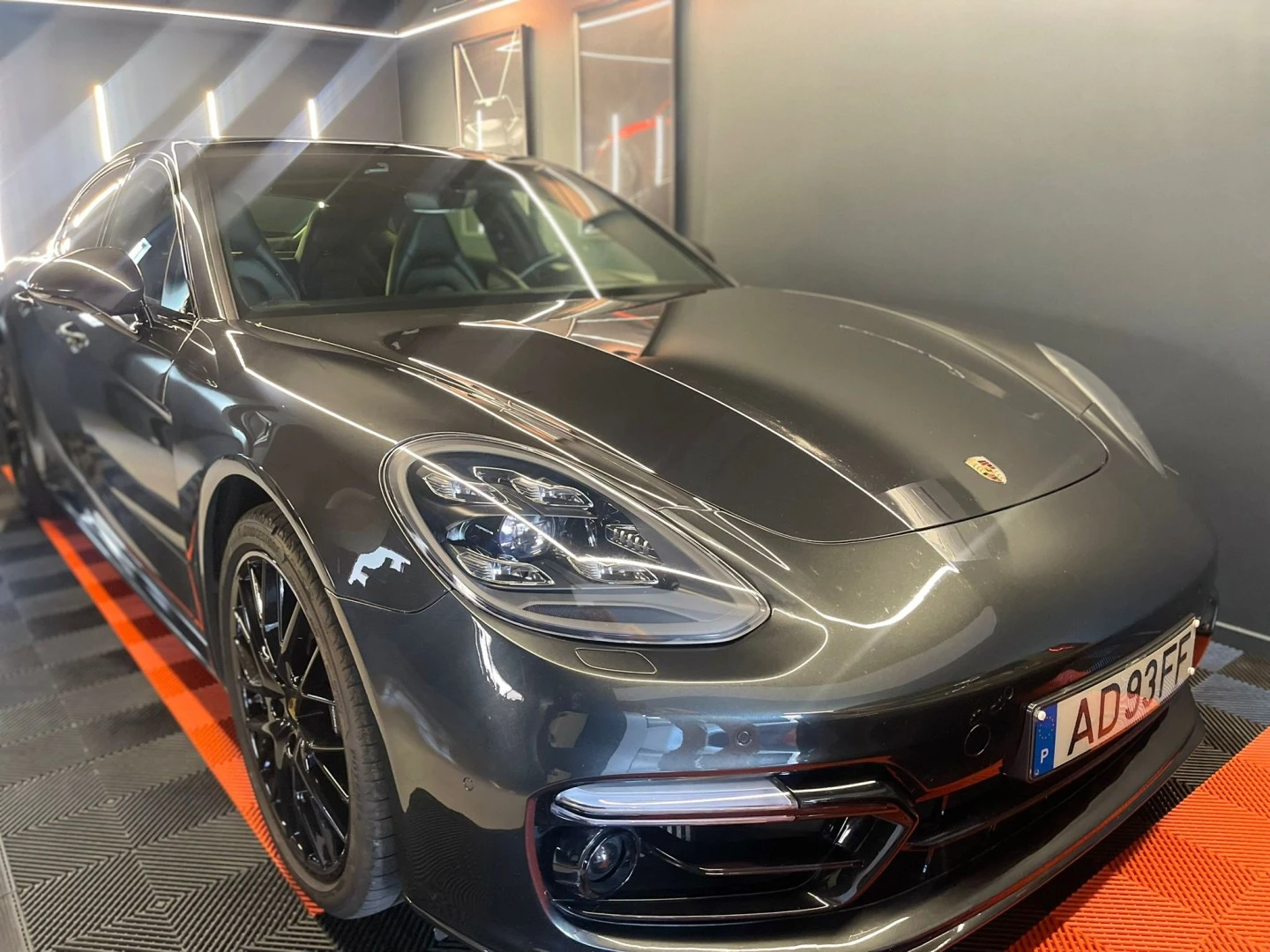 Porsche Panamera 4 E-Hybrid
