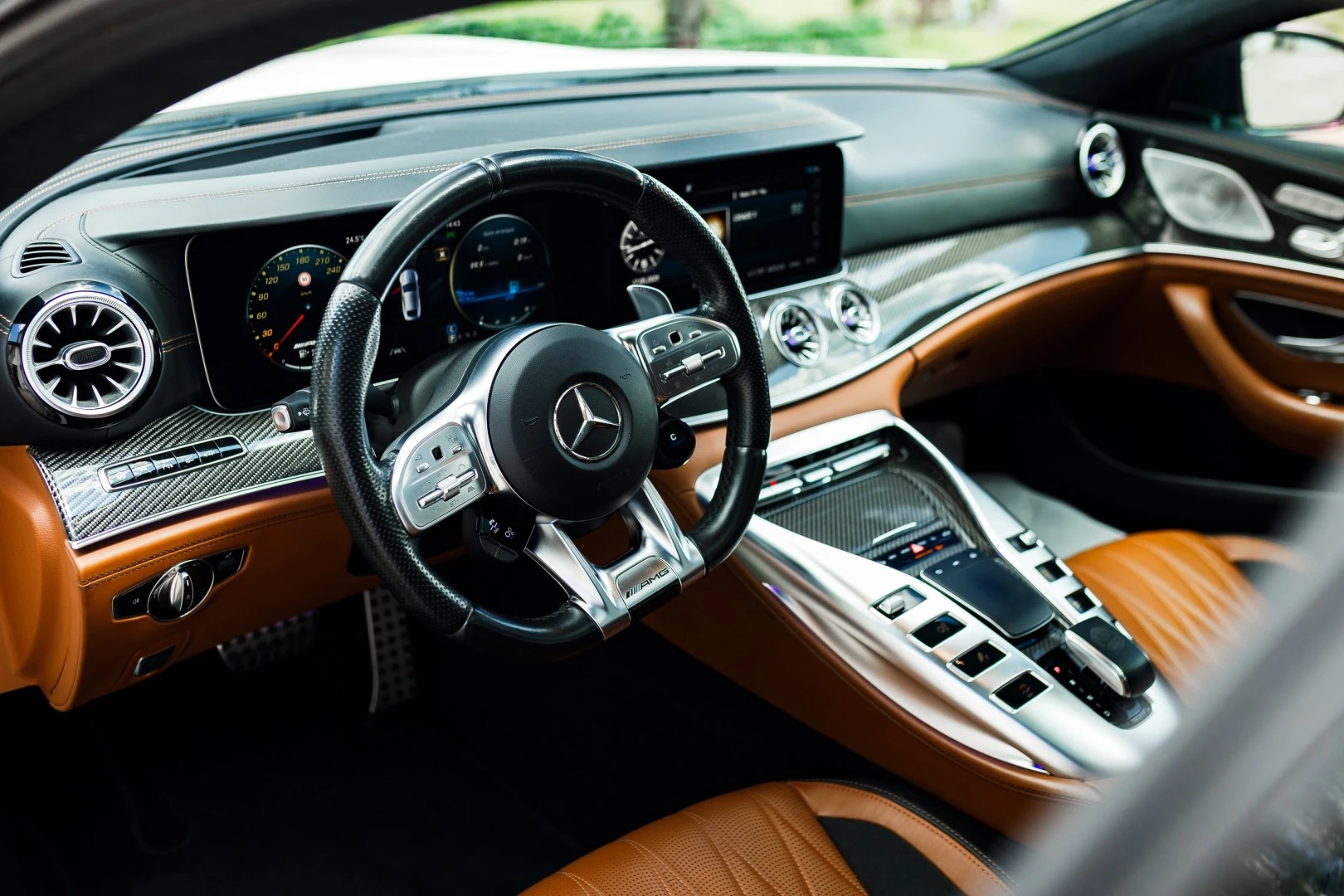 Mercedes-Benz AMG GT 63 s 4MATIC +