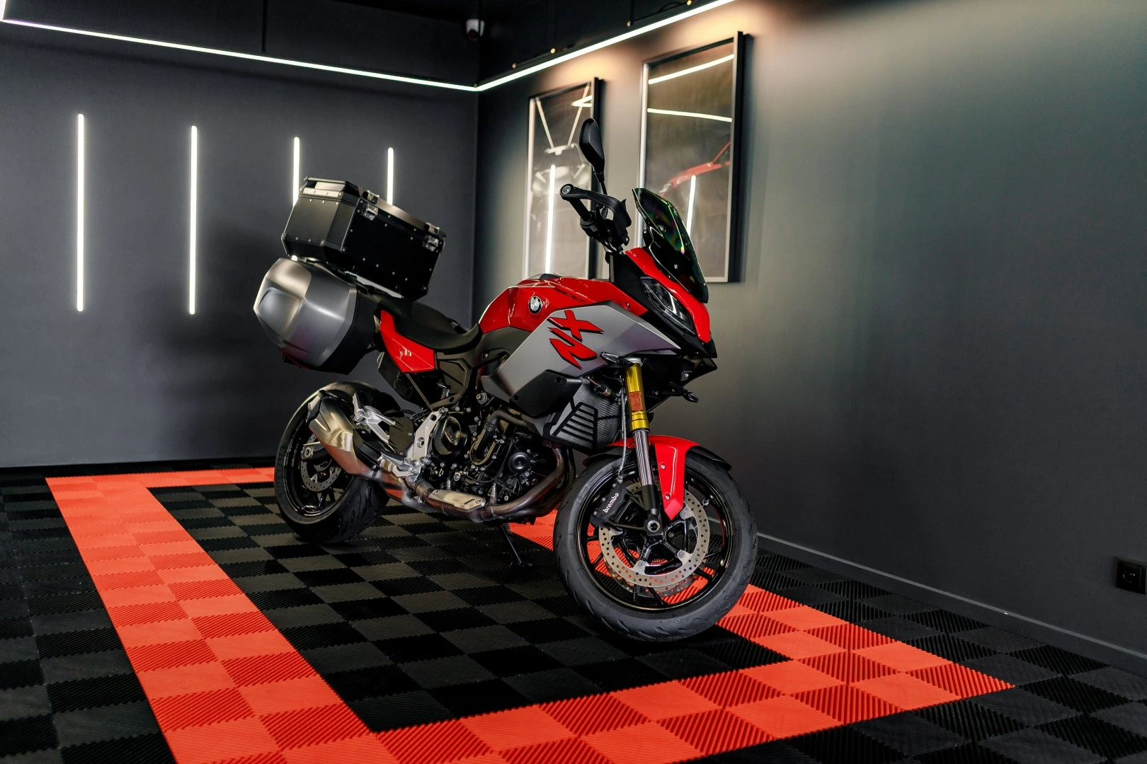 BMW F 900 XR 4R90