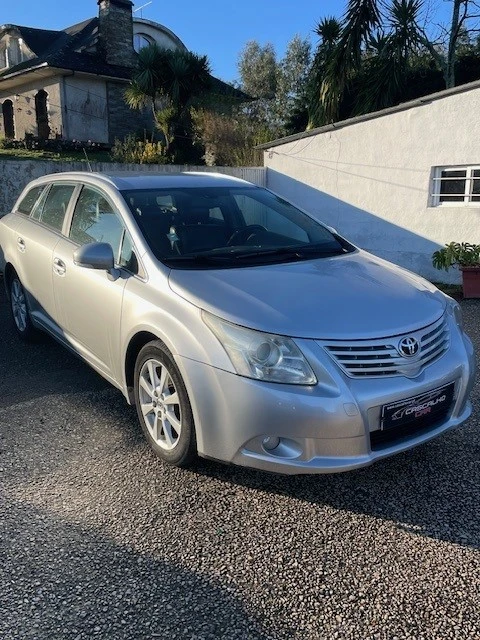 Toyota Avensis SD 2.0 D-4D Exclusive +Pele+GPS