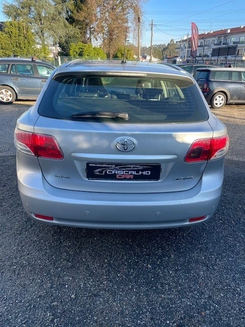 Toyota Avensis SD 2.0 D-4D Exclusive +Pele+GPS