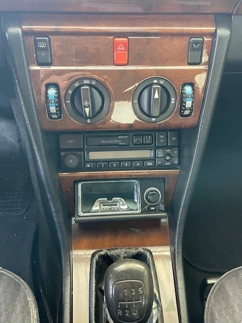 Mercedes-Benz E 200 Elegance
