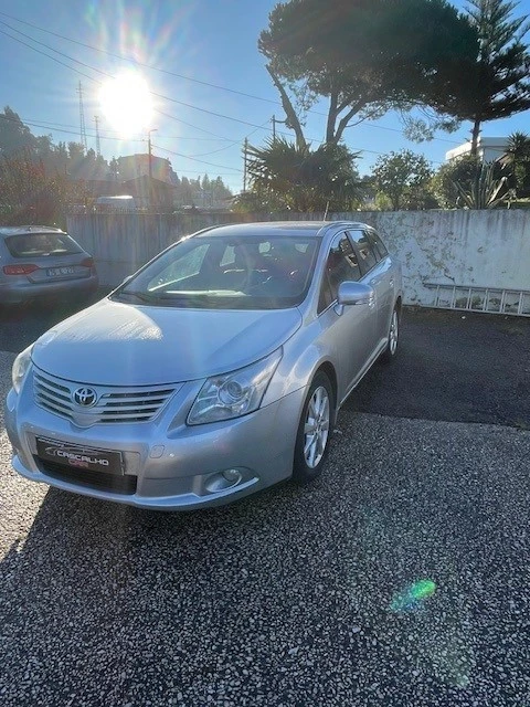 Toyota Avensis SD 2.0 D-4D Exclusive +Pele+GPS