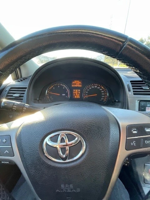 Toyota Avensis SD 2.0 D-4D Exclusive +Pele+GPS