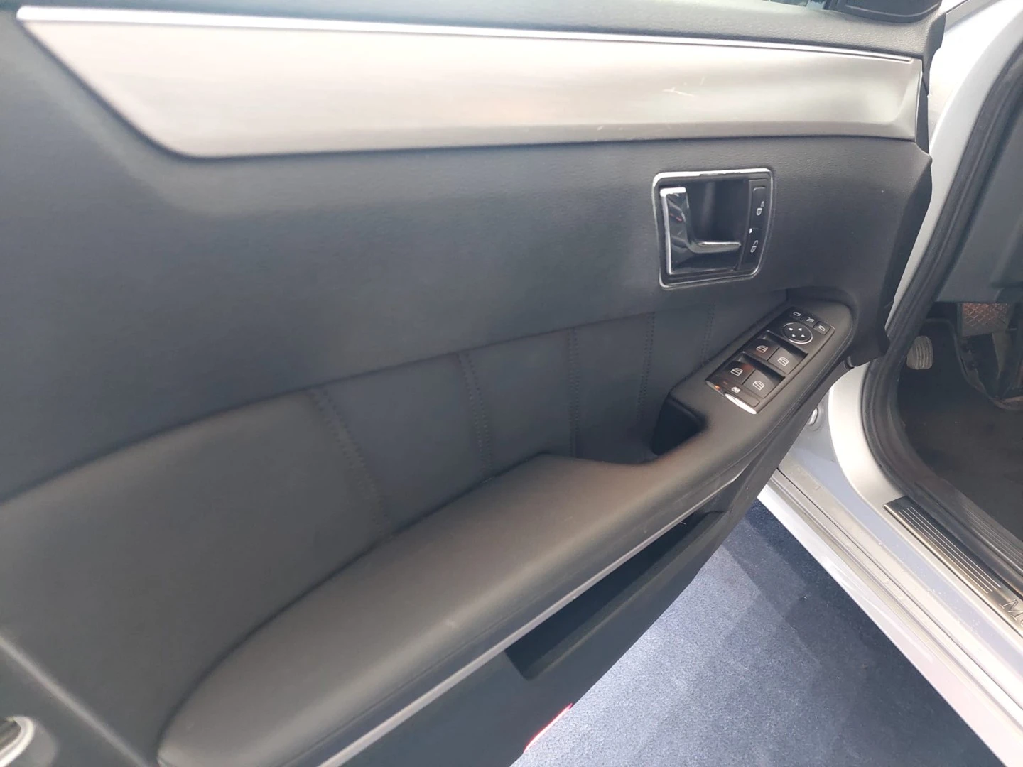 Mercedes-Benz E 350 CDi Avantgarde BlueEfficiency