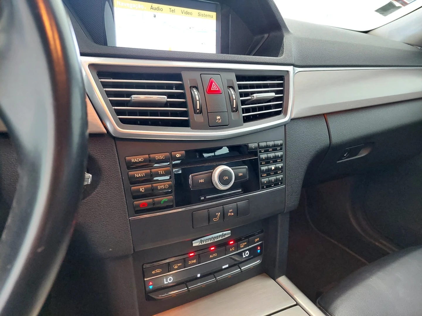 Mercedes-Benz E 350 CDi Avantgarde BlueEfficiency