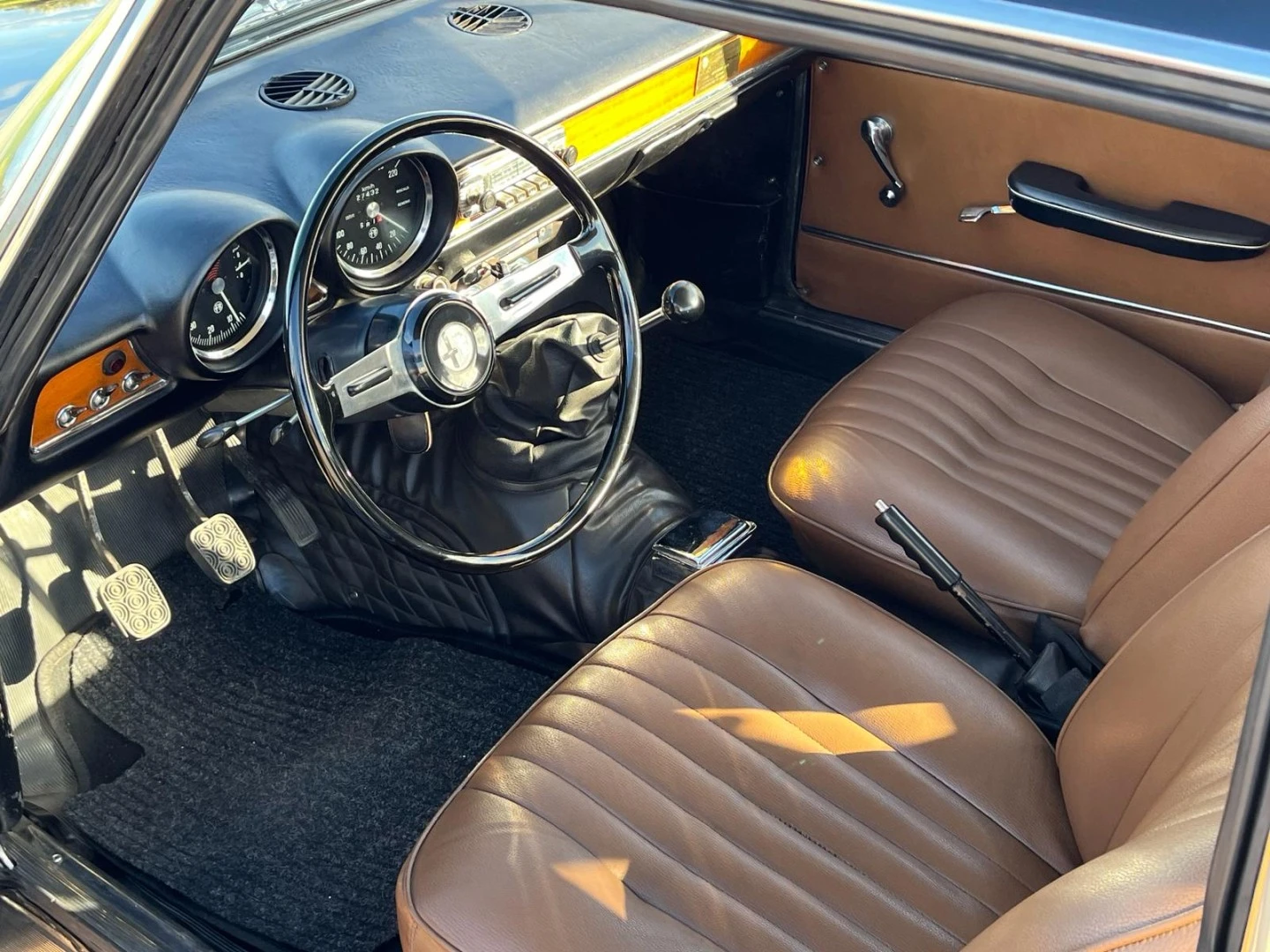 Alfa Romeo GT Junior 1300