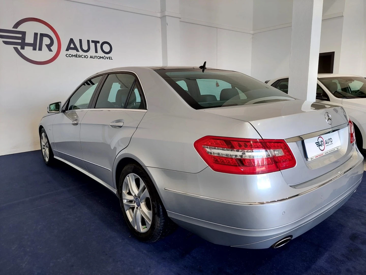 Mercedes-Benz E 350 CDi Avantgarde BlueEfficiency