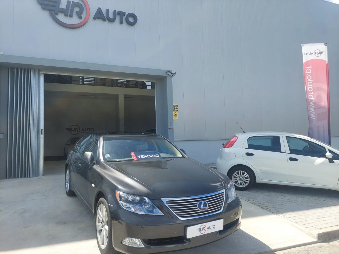 Lexus LS 600h 48