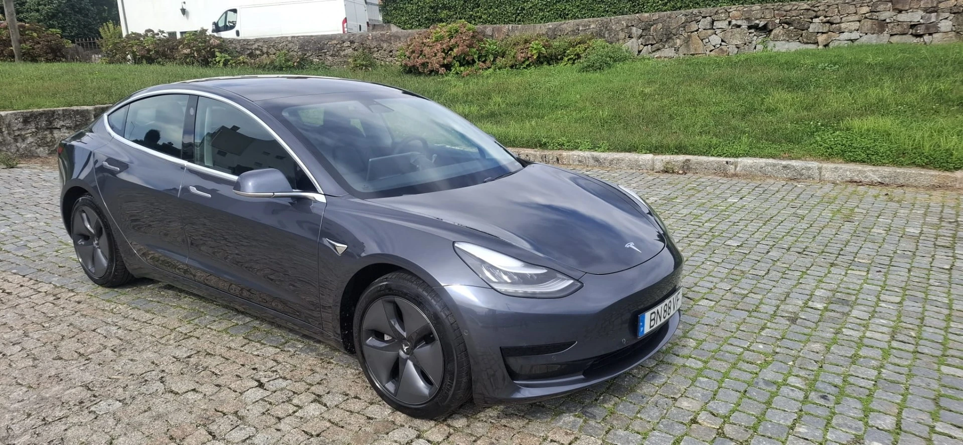 Tesla Model 3 Standard Range Plus RWD
