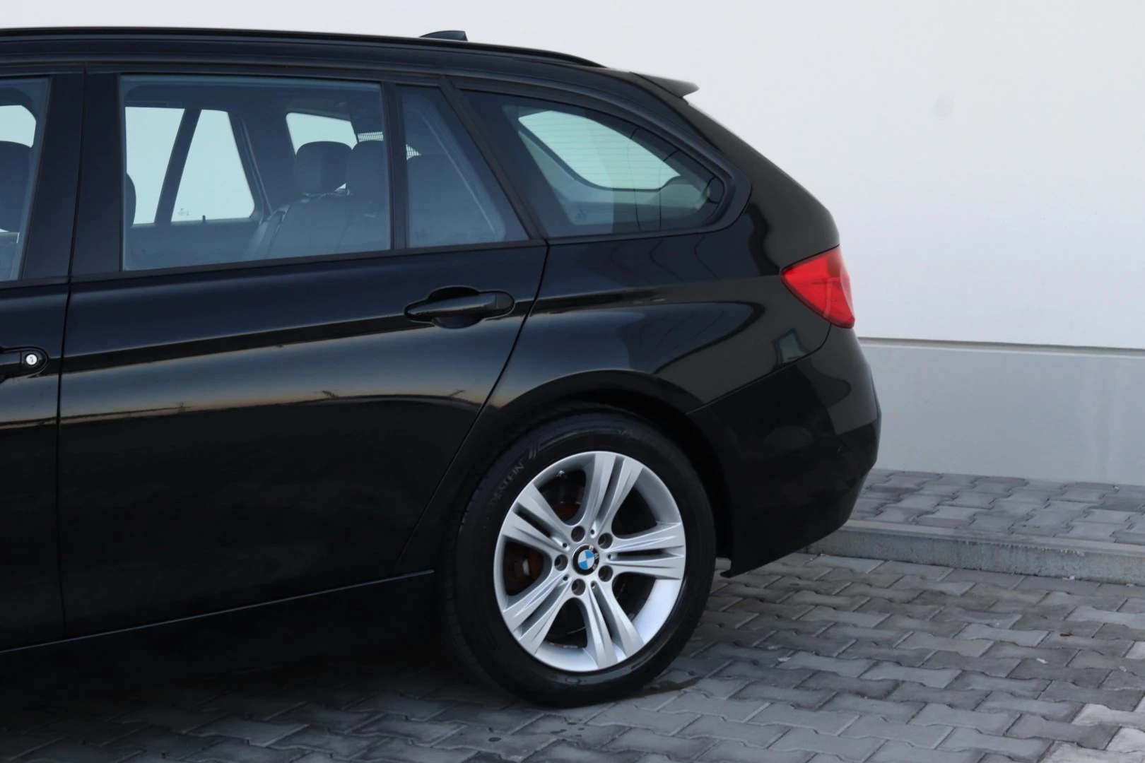 BMW 318 d Touring xDrive Line Sport
