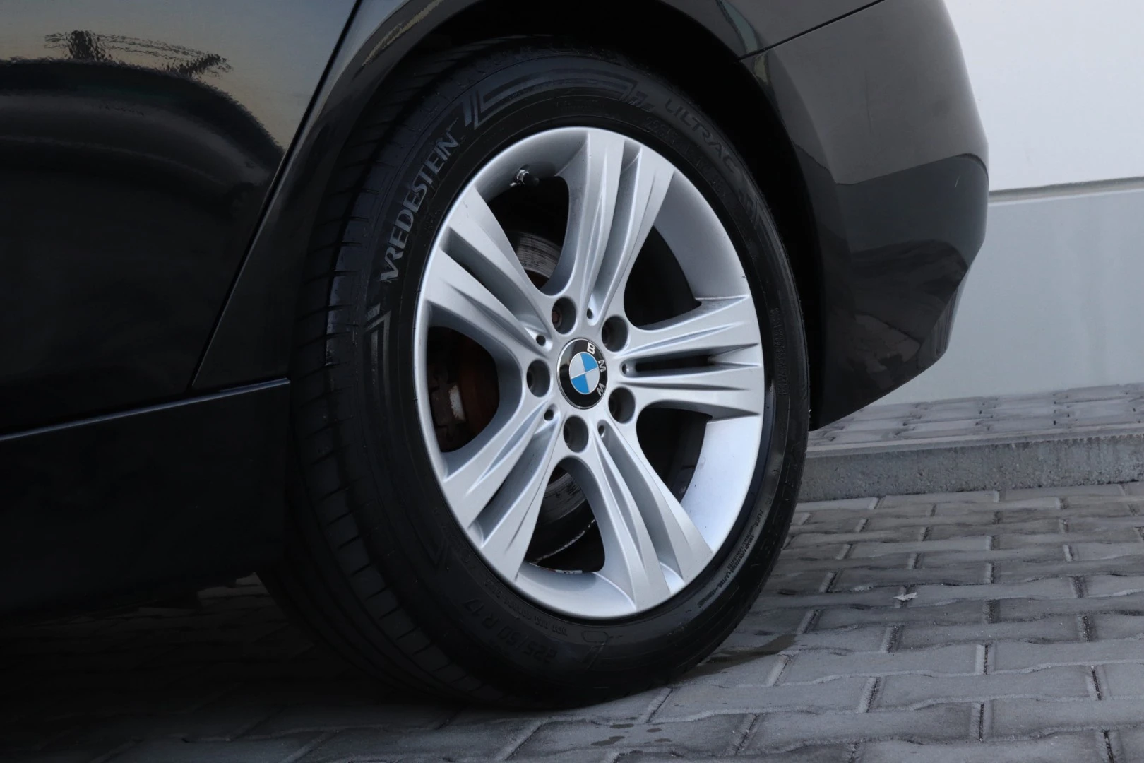 BMW 318 d Touring xDrive Line Sport