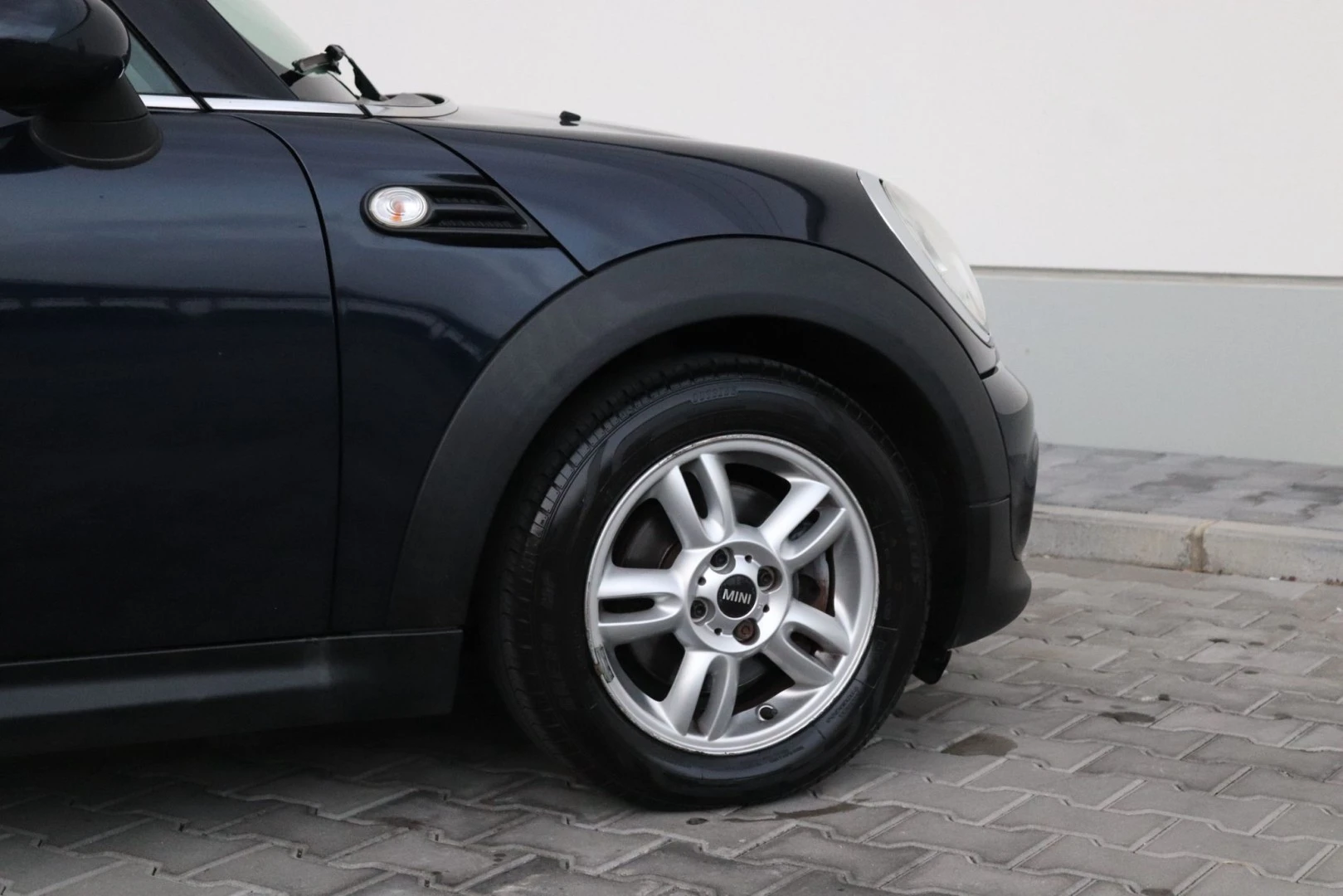 MINI 3 Portas One D