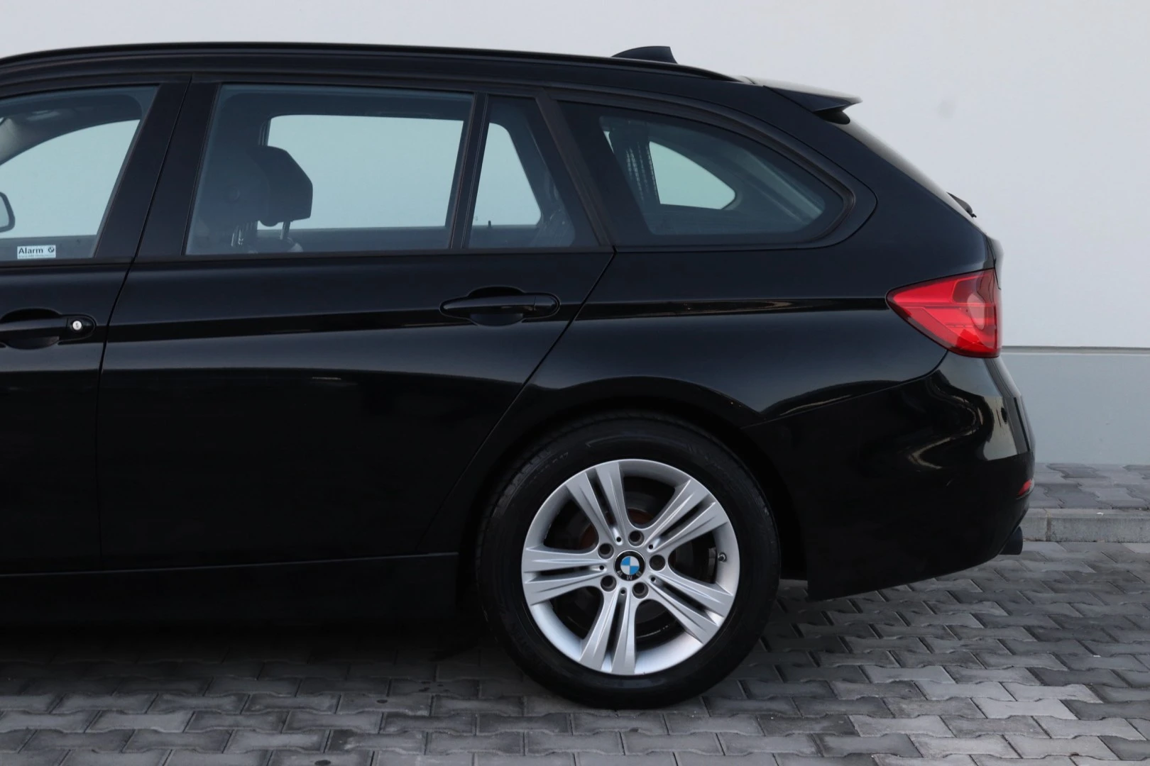BMW 318 d Touring xDrive Line Sport