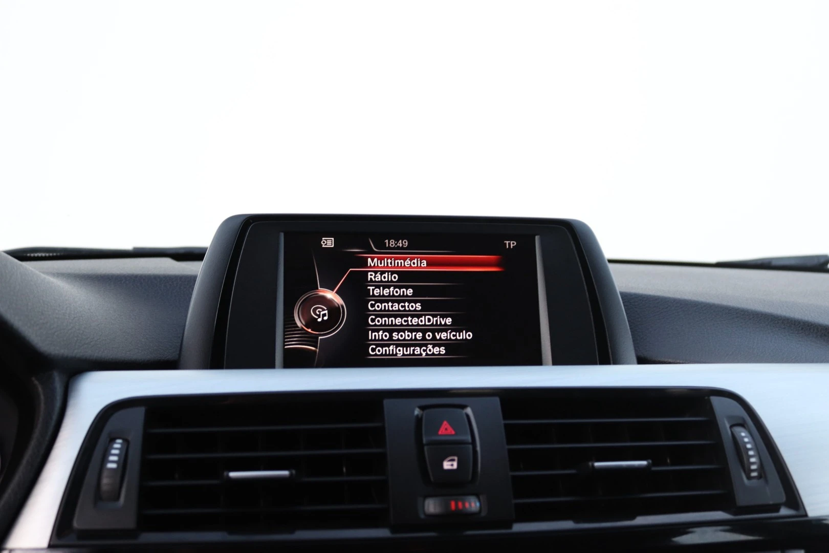 BMW 318 d Touring xDrive Line Sport