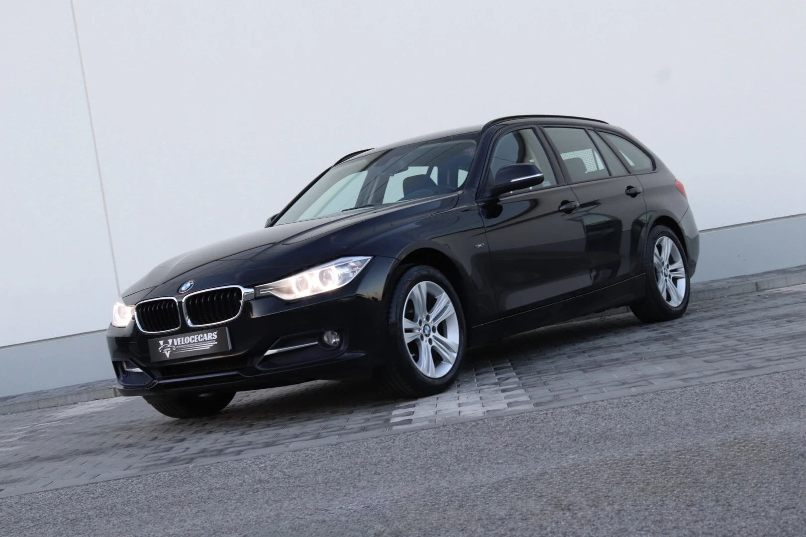 BMW 318 d Touring xDrive Line Sport