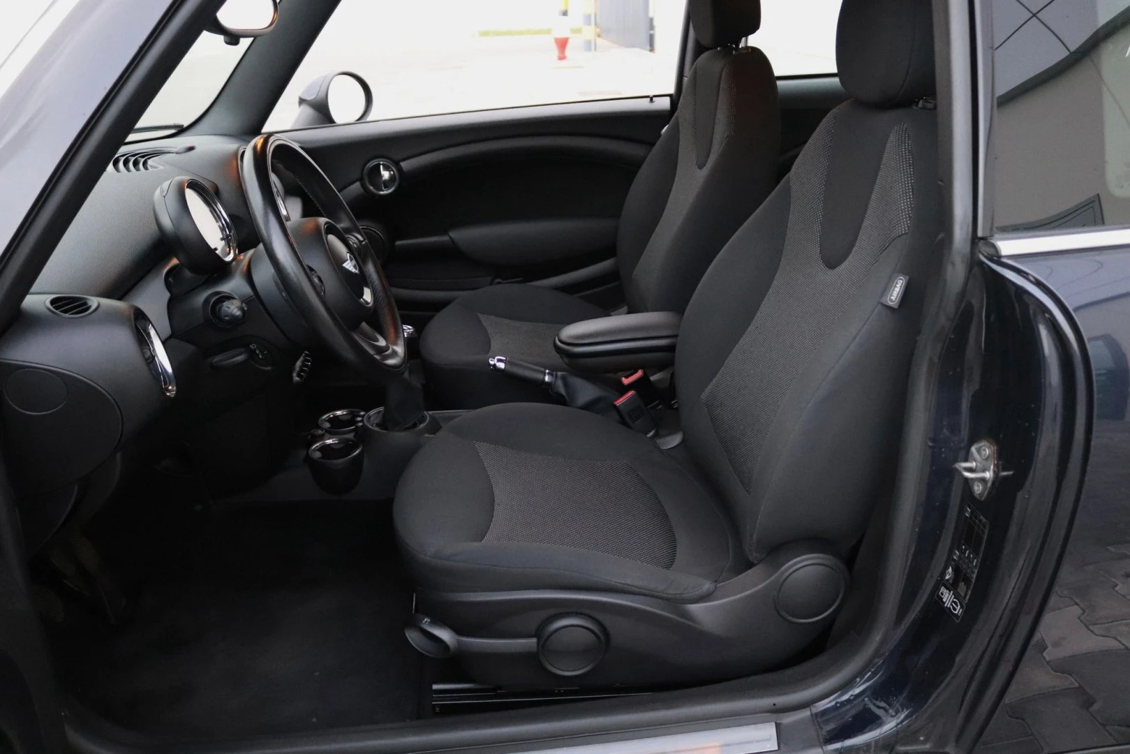 MINI 3 Portas One D