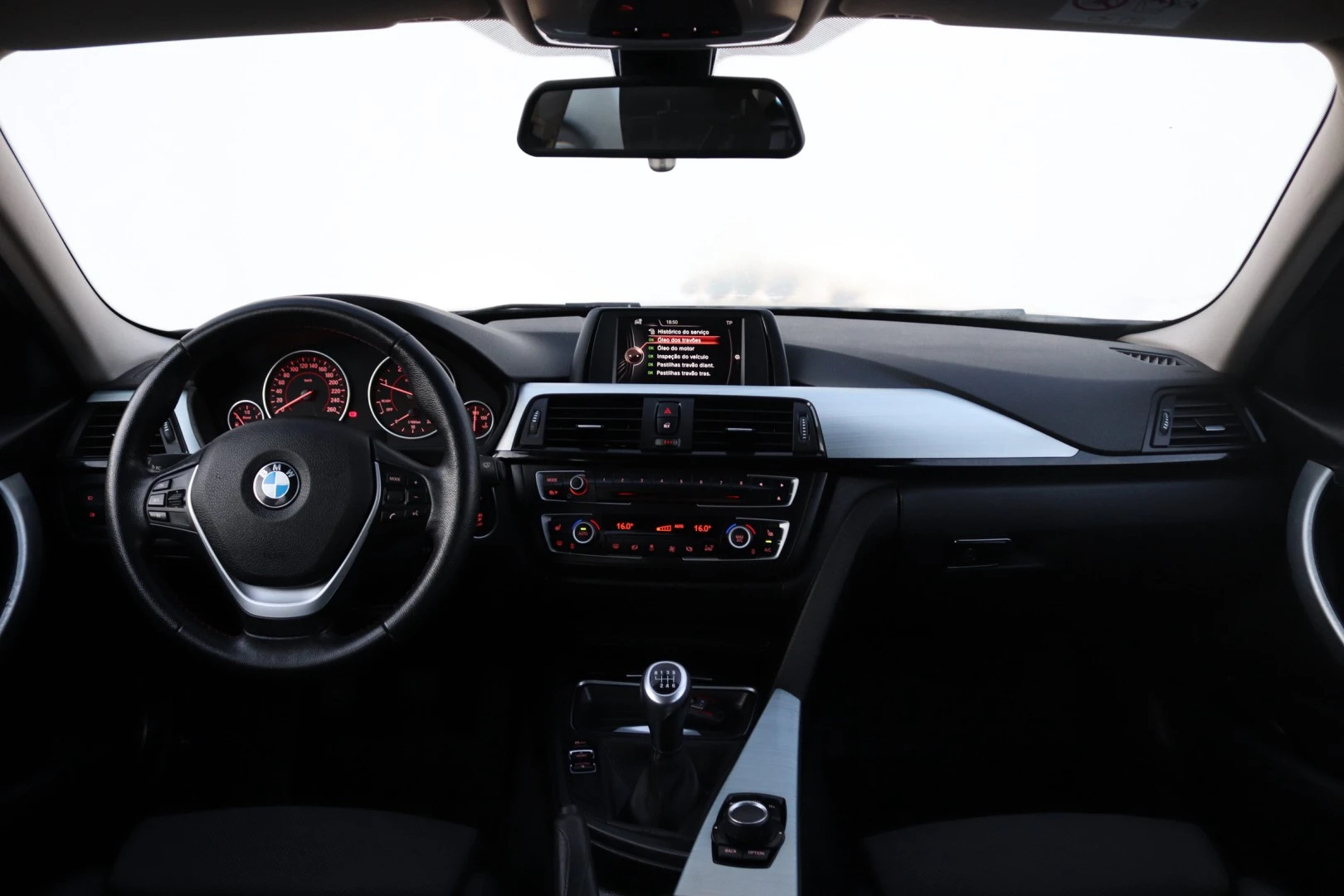 BMW 318 d Touring xDrive Line Sport