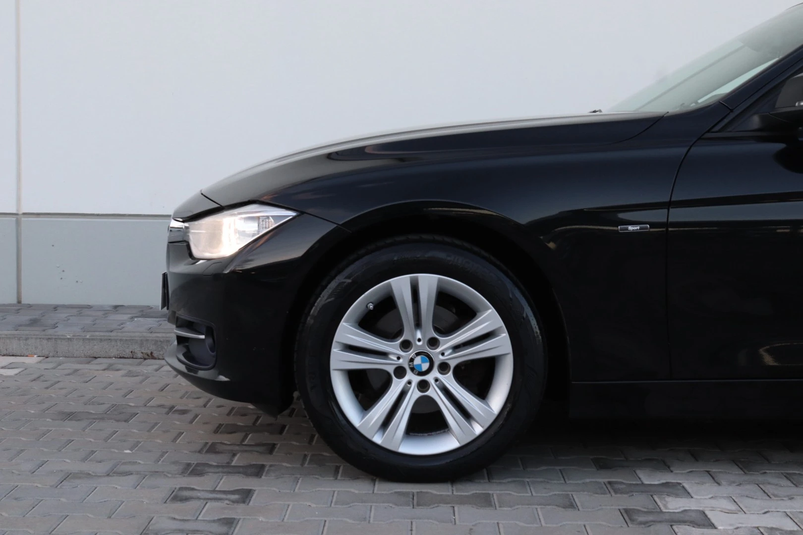 BMW 318 d Touring xDrive Line Sport