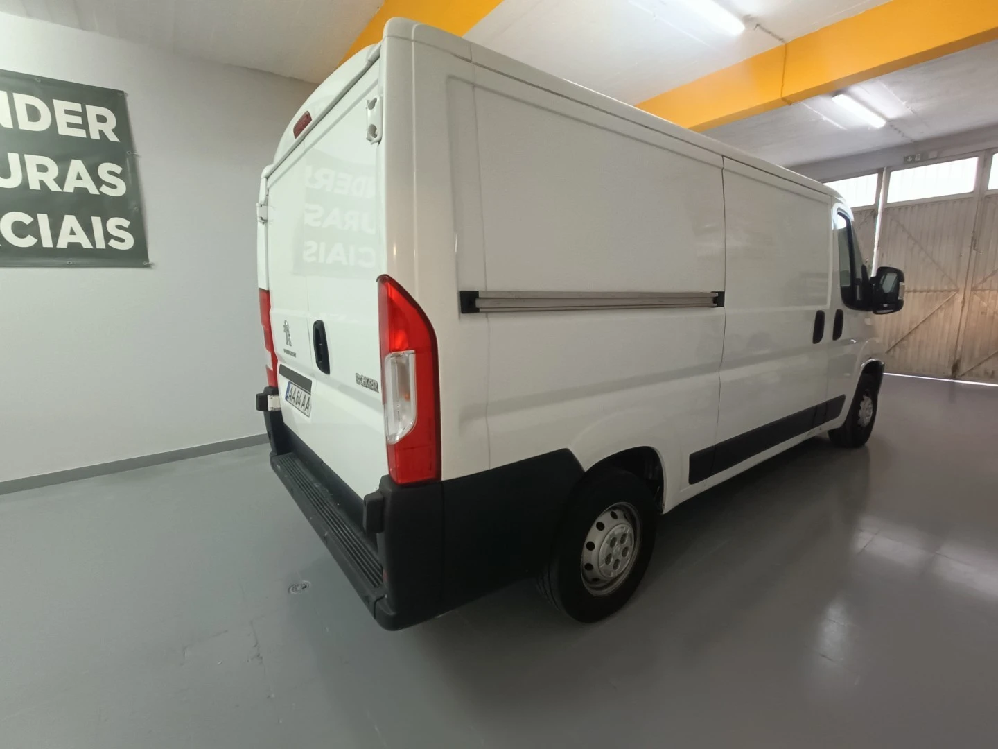 Peugeot Boxer 2.2 BlueHDi 333 L1H1 Pro